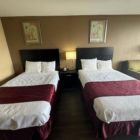 Rodeway Inn Bushnell Экстерьер фото